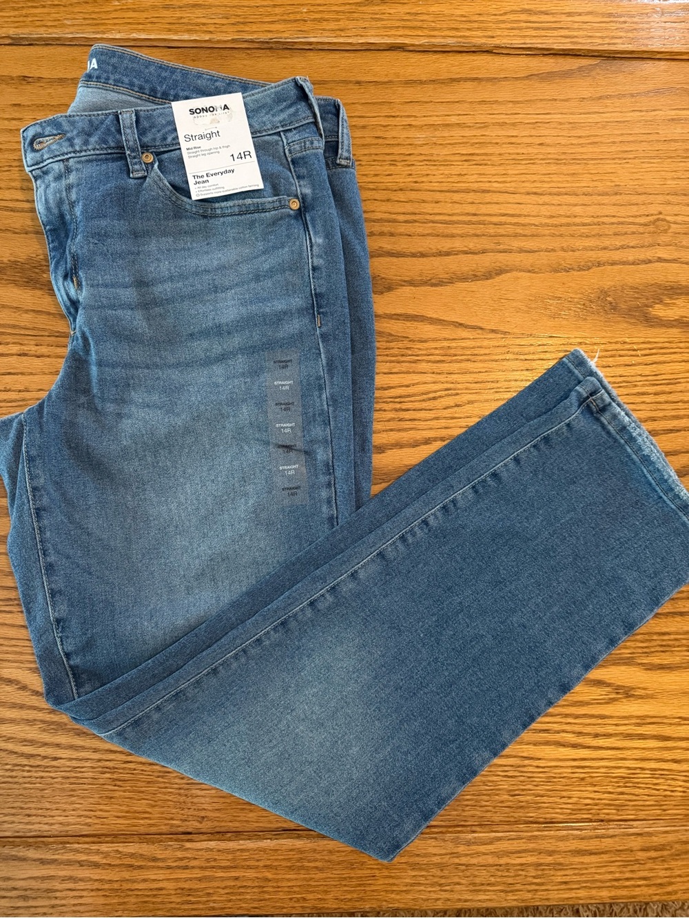 SONOMA Straight Fit Women’s 14R Blue Jeans NWT